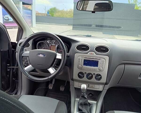 Чорний Форд Фокус, об'ємом двигуна 1.6 л та пробігом 228 тис. км за 5900 $, фото 17 на Automoto.ua