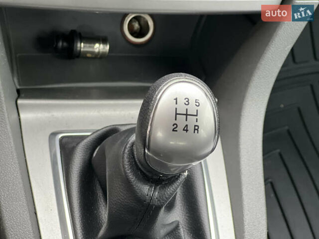 Чорний Форд Фокус, об'ємом двигуна 1.6 л та пробігом 208 тис. км за 6450 $, фото 10 на Automoto.ua