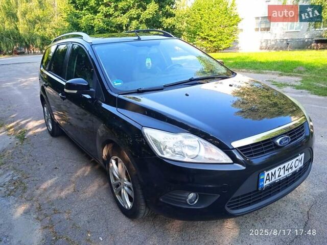 Черный Форд Фокус, объемом двигателя 1.6 л и пробегом 264 тыс. км за 5700 $, фото 1 на Automoto.ua