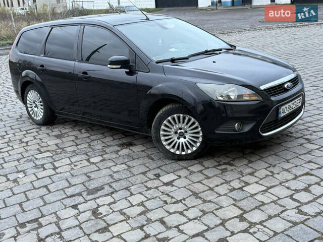 Черный Форд Фокус, объемом двигателя 1.75 л и пробегом 300 тыс. км за 4250 $, фото 2 на Automoto.ua