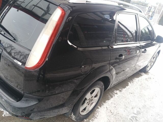 Черный Форд Фокус, объемом двигателя 1.6 л и пробегом 280 тыс. км за 4400 $, фото 12 на Automoto.ua