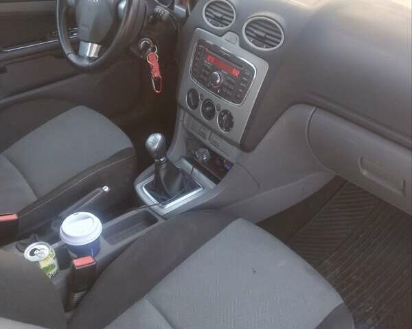 Чорний Форд Фокус, об'ємом двигуна 1.6 л та пробігом 260 тис. км за 1800 $, фото 12 на Automoto.ua