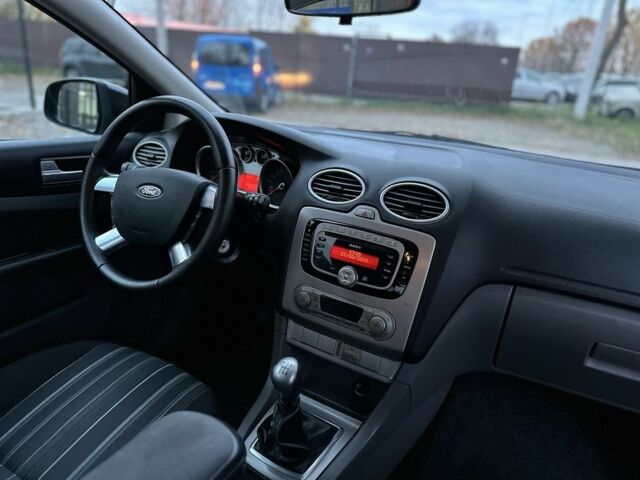 Форд Фокус 2010 в Виннице на Automoto.ua Черный Форд Фокус, объемом двигателя 1.6 л и пробегом 233 тыс. км за 6300 $, фото 7 на Automoto.ua