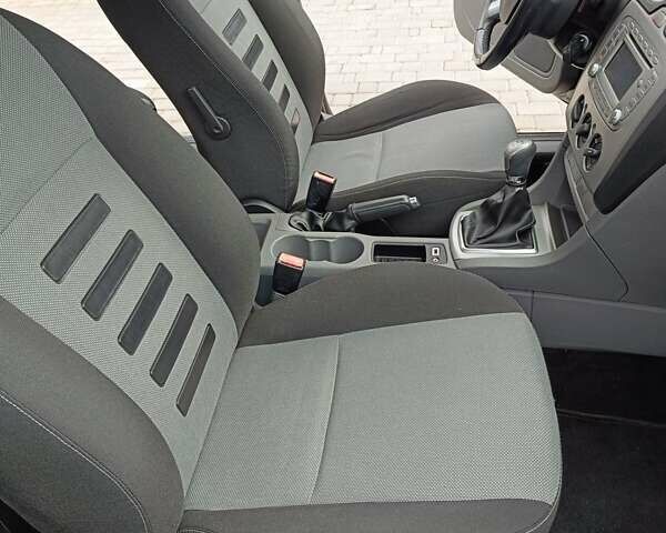 Чорний Форд Фокус, об'ємом двигуна 1.6 л та пробігом 228 тис. км за 5900 $, фото 18 на Automoto.ua