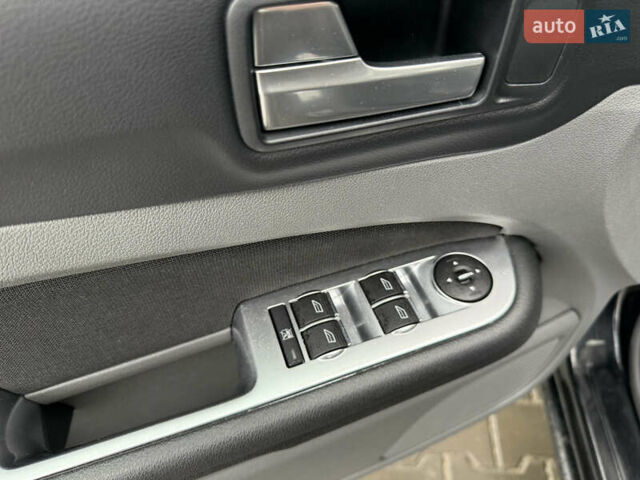 Чорний Форд Фокус, об'ємом двигуна 1.6 л та пробігом 138 тис. км за 5200 $, фото 16 на Automoto.ua