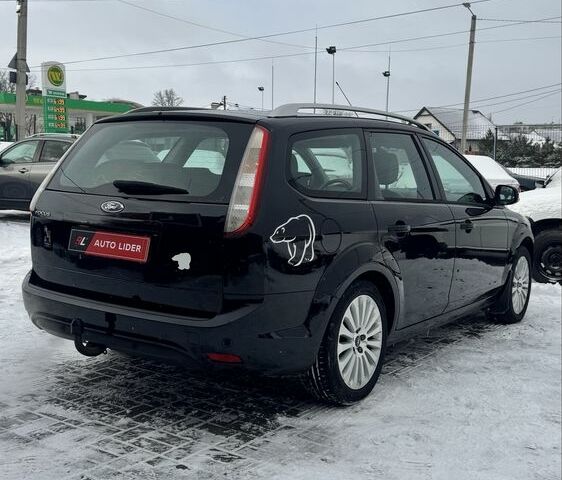Чорний Форд Фокус, об'ємом двигуна 1.8 л та пробігом 286 тис. км за 5900 $, фото 3 на Automoto.ua