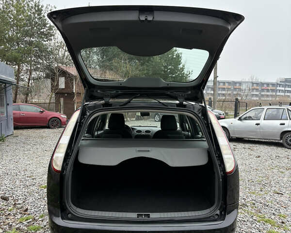 Черный Форд Фокус, объемом двигателя 1.6 л и пробегом 233 тыс. км за 5900 $, фото 28 на Automoto.ua