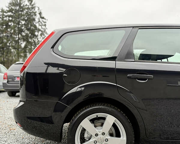 Черный Форд Фокус, объемом двигателя 1.6 л и пробегом 195 тыс. км за 5700 $, фото 25 на Automoto.ua