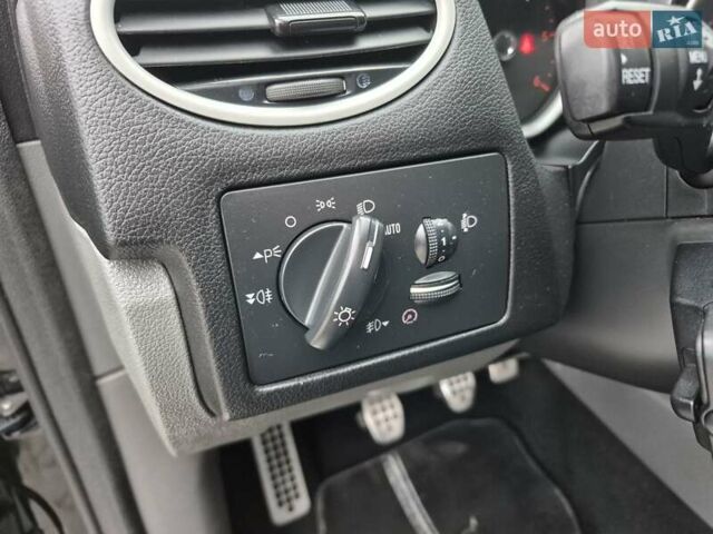 Чорний Форд Фокус, об'ємом двигуна 1.6 л та пробігом 249 тис. км за 6900 $, фото 37 на Automoto.ua