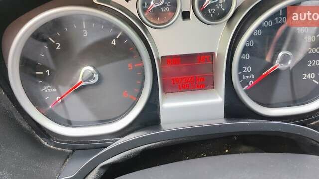 Чорний Форд Фокус, об'ємом двигуна 1.56 л та пробігом 190 тис. км за 5800 $, фото 8 на Automoto.ua