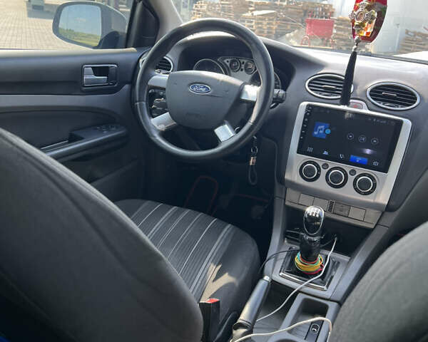 Чорний Форд Фокус, об'ємом двигуна 1.6 л та пробігом 284 тис. км за 5100 $, фото 11 на Automoto.ua