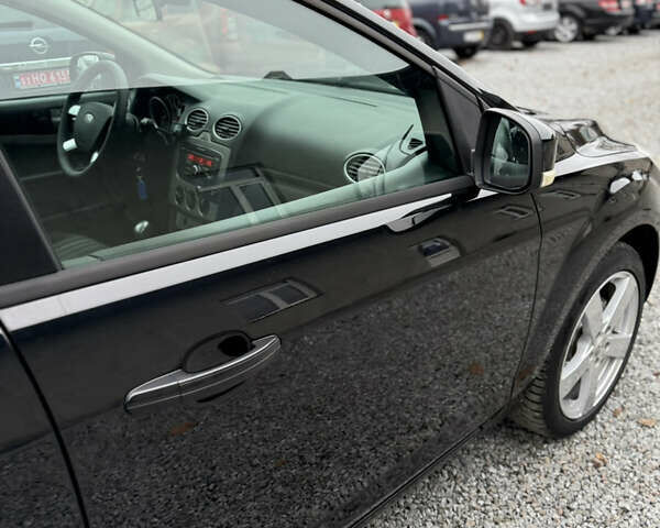 Черный Форд Фокус, объемом двигателя 1.6 л и пробегом 195 тыс. км за 5700 $, фото 62 на Automoto.ua