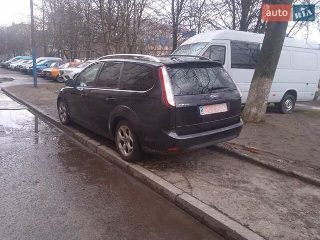 Черный Форд Фокус, объемом двигателя 1.6 л и пробегом 250 тыс. км за 5850 $, фото 2 на Automoto.ua