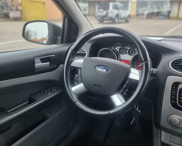 Чорний Форд Фокус, об'ємом двигуна 1.6 л та пробігом 230 тис. км за 6300 $, фото 39 на Automoto.ua