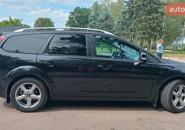 Черный Форд Фокус, объемом двигателя 2 л и пробегом 250 тыс. км за 6600 $, фото 5 на Automoto.ua