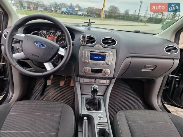 Черный Форд Фокус, объемом двигателя 1.56 л и пробегом 230 тыс. км за 5800 $, фото 12 на Automoto.ua