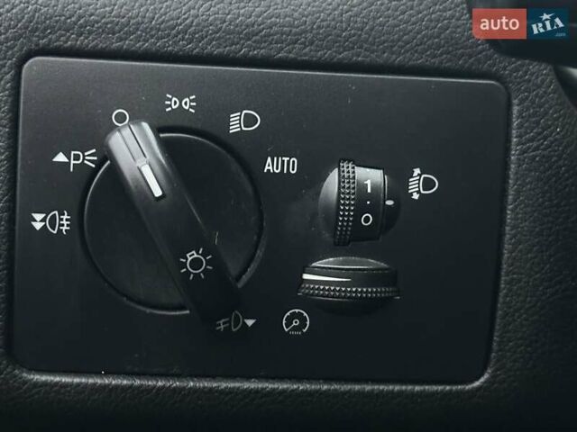 Чорний Форд Фокус, об'ємом двигуна 1.6 л та пробігом 320 тис. км за 5300 $, фото 27 на Automoto.ua