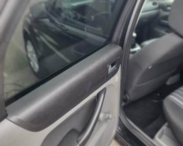 Чорний Форд Фокус, об'ємом двигуна 1.6 л та пробігом 230 тис. км за 6300 $, фото 27 на Automoto.ua