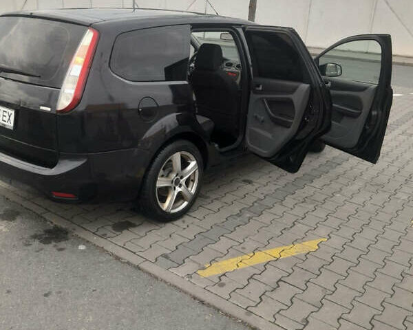 Черный Форд Фокус, объемом двигателя 1.6 л и пробегом 271 тыс. км за 5300 $, фото 3 на Automoto.ua