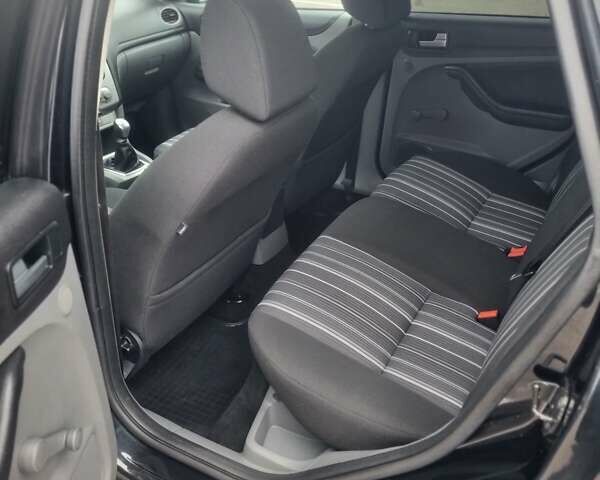 Чорний Форд Фокус, об'ємом двигуна 1.6 л та пробігом 230 тис. км за 6300 $, фото 24 на Automoto.ua