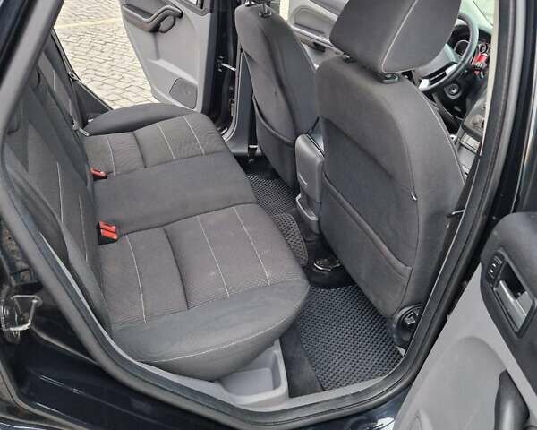 Черный Форд Фокус, объемом двигателя 1.56 л и пробегом 230 тыс. км за 5800 $, фото 8 на Automoto.ua