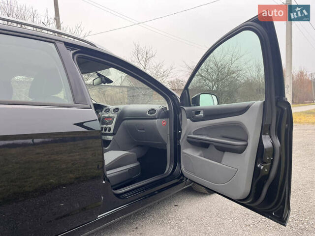 Чорний Форд Фокус, об'ємом двигуна 1.6 л та пробігом 193 тис. км за 6199 $, фото 27 на Automoto.ua