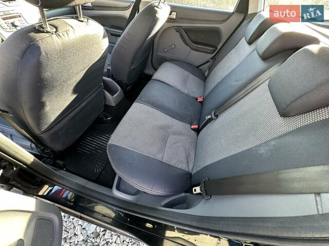 Черный Форд Фокус, объемом двигателя 1.56 л и пробегом 238 тыс. км за 5450 $, фото 9 на Automoto.ua