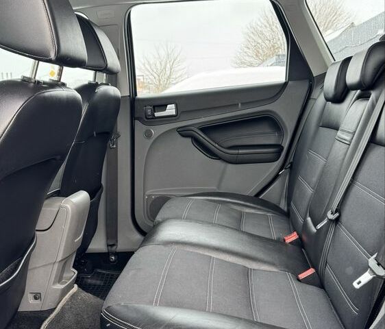 Чорний Форд Фокус, об'ємом двигуна 1.8 л та пробігом 286 тис. км за 5900 $, фото 14 на Automoto.ua