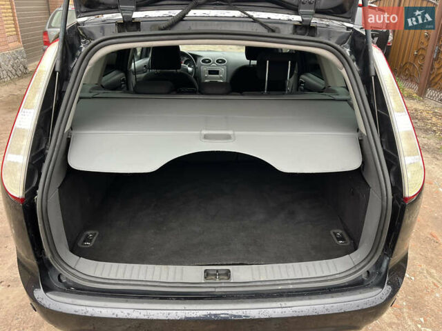 Чорний Форд Фокус, об'ємом двигуна 1.6 л та пробігом 222 тис. км за 6550 $, фото 45 на Automoto.ua