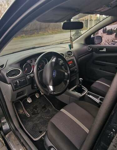 Чорний Форд Фокус, об'ємом двигуна 1.56 л та пробігом 225 тис. км за 5999 $, фото 15 на Automoto.ua