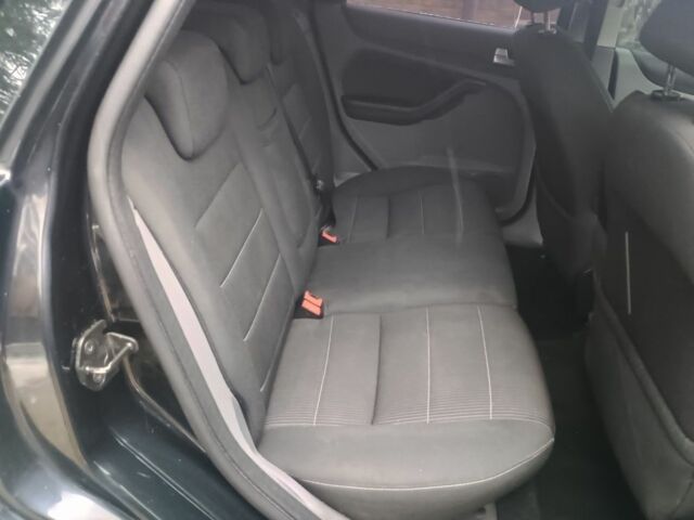 Черный Форд Фокус, объемом двигателя 1.6 л и пробегом 280 тыс. км за 4400 $, фото 20 на Automoto.ua