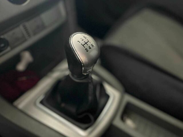 Черный Форд Фокус, объемом двигателя 1.8 л и пробегом 239 тыс. км за 6300 $, фото 15 на Automoto.ua