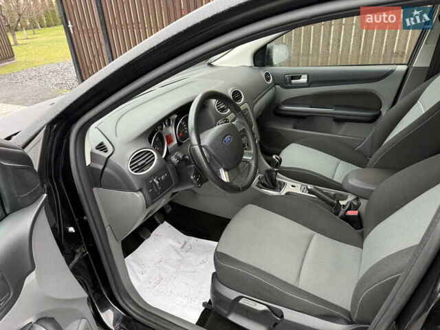 Чорний Форд Фокус, об'ємом двигуна 1.6 л та пробігом 138 тис. км за 5200 $, фото 6 на Automoto.ua