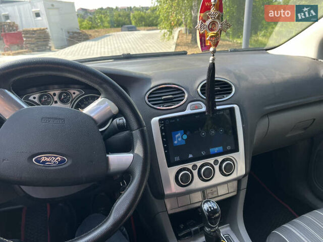 Чорний Форд Фокус, об'ємом двигуна 1.6 л та пробігом 284 тис. км за 5100 $, фото 7 на Automoto.ua