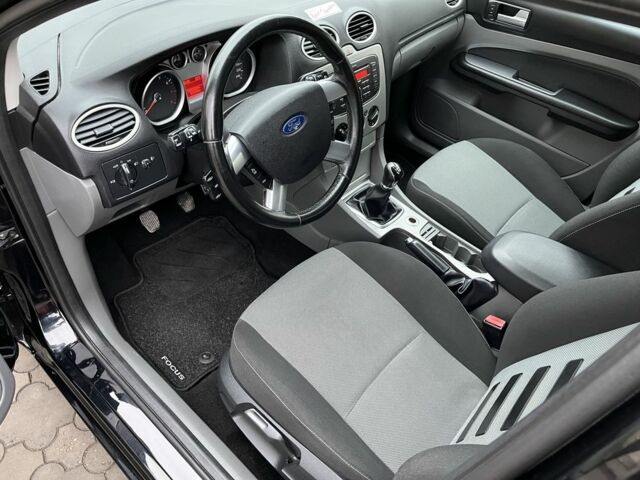 Чорний Форд Фокус, об'ємом двигуна 1.6 л та пробігом 156 тис. км за 6499 $, фото 11 на Automoto.ua