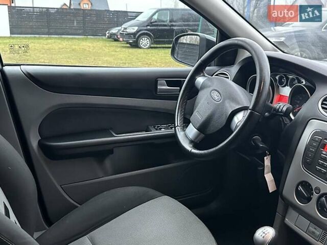 Чорний Форд Фокус, об'ємом двигуна 1.6 л та пробігом 320 тис. км за 5300 $, фото 23 на Automoto.ua