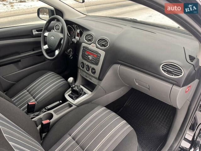 Чорний Форд Фокус, об'ємом двигуна 1.6 л та пробігом 269 тис. км за 5799 $, фото 23 на Automoto.ua