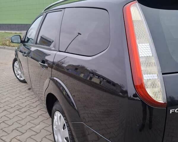 Черный Форд Фокус, объемом двигателя 1.6 л и пробегом 270 тыс. км за 6800 $, фото 14 на Automoto.ua