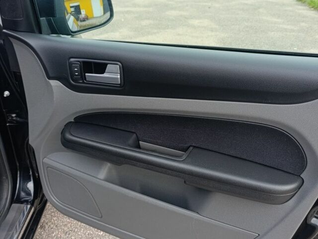 Черный Форд Фокус, объемом двигателя 0 л и пробегом 170 тыс. км за 6400 $, фото 20 на Automoto.ua