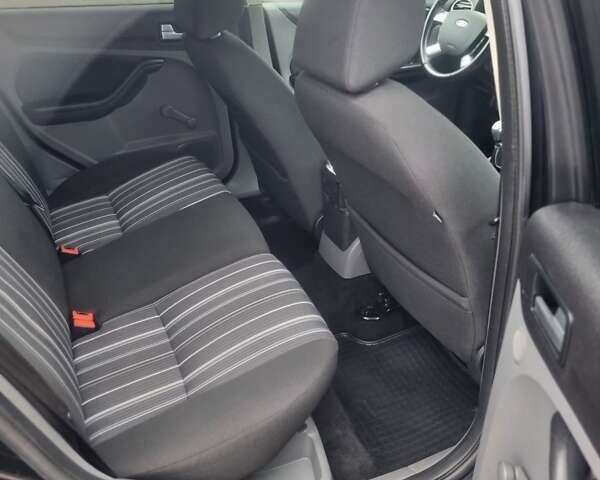 Чорний Форд Фокус, об'ємом двигуна 1.6 л та пробігом 230 тис. км за 6300 $, фото 31 на Automoto.ua