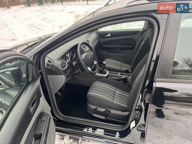 Чорний Форд Фокус, об'ємом двигуна 1.6 л та пробігом 269 тис. км за 5799 $, фото 14 на Automoto.ua