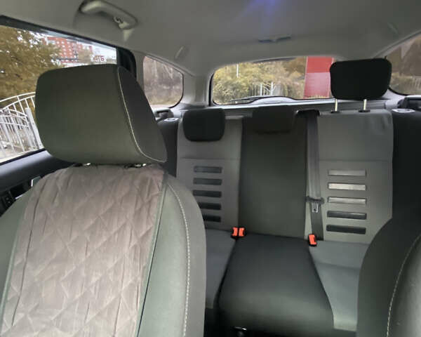 Черный Форд Фокус, объемом двигателя 1.56 л и пробегом 276 тыс. км за 6150 $, фото 9 на Automoto.ua