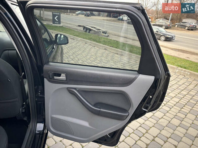Чорний Форд Фокус, об'ємом двигуна 1.6 л та пробігом 277 тис. км за 6450 $, фото 29 на Automoto.ua