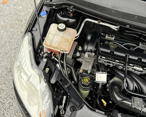 Черный Форд Фокус, объемом двигателя 1.6 л и пробегом 195 тыс. км за 5700 $, фото 78 на Automoto.ua