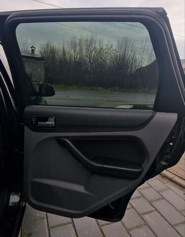 Чорний Форд Фокус, об'ємом двигуна 1.56 л та пробігом 225 тис. км за 5999 $, фото 18 на Automoto.ua