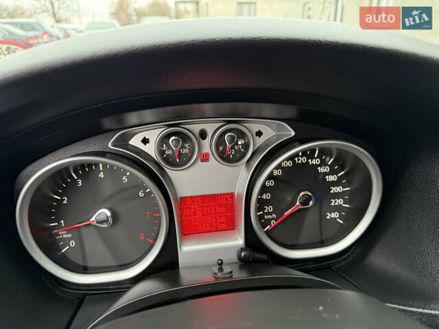 Черный Форд Фокус, объемом двигателя 1.6 л и пробегом 195 тыс. км за 5700 $, фото 106 на Automoto.ua