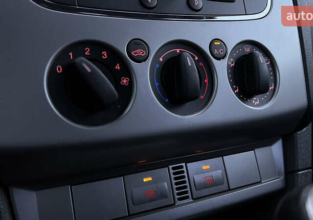 Черный Форд Фокус, объемом двигателя 1.8 л и пробегом 218 тыс. км за 5799 $, фото 33 на Automoto.ua