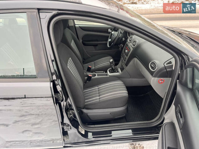 Чорний Форд Фокус, об'ємом двигуна 1.6 л та пробігом 269 тис. км за 5799 $, фото 20 на Automoto.ua