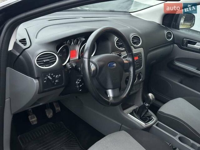 Чорний Форд Фокус, об'ємом двигуна 1.6 л та пробігом 320 тис. км за 5300 $, фото 19 на Automoto.ua