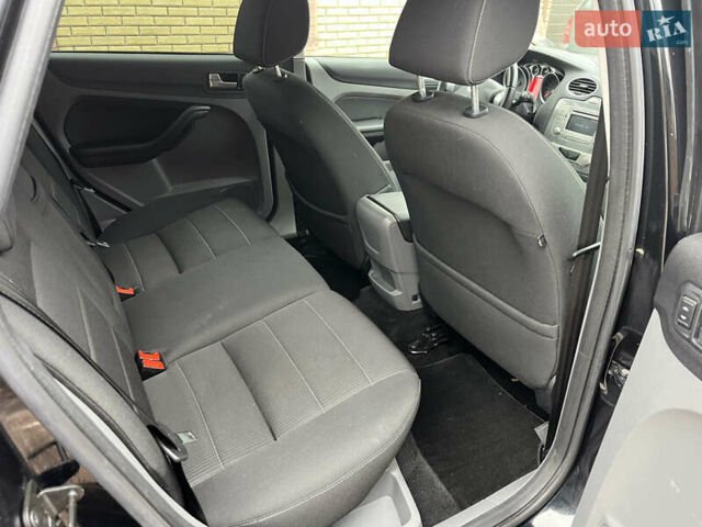 Чорний Форд Фокус, об'ємом двигуна 1.6 л та пробігом 222 тис. км за 6550 $, фото 47 на Automoto.ua